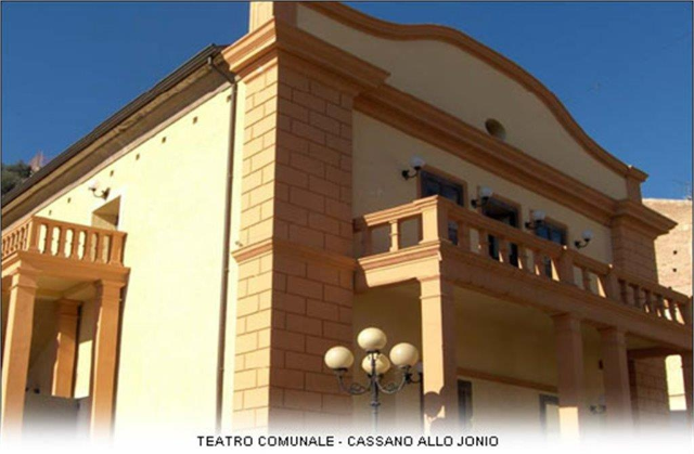 teatro-comunale-cassano1